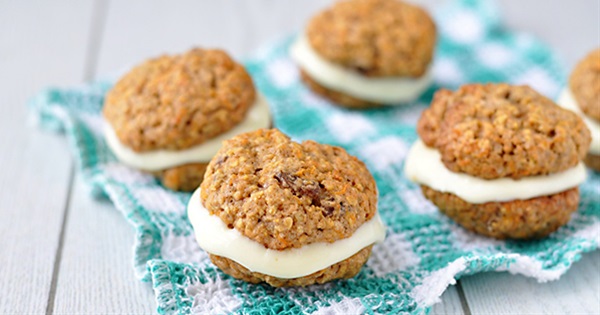 Carrot Cake Sandwich Cookies