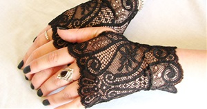 15 Beautiful & Chic Henna Tattoo designs