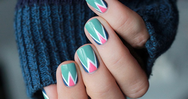 15 Beautiful and Easy Geometric Nail Art Ideas