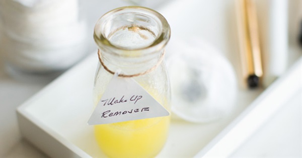 15 Amazing Aloe Vera Gel Beauty Tips & Homemade Recipes