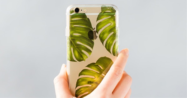 15 Cool and Easy DIY Phone Case Makeover Ideas